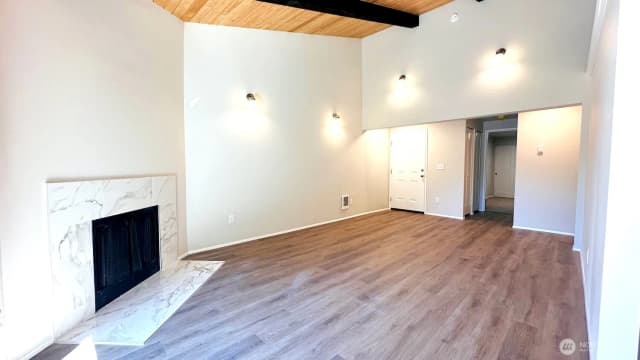 Property photo for 2020 Grant Avenue S #c301, Renton photo 2