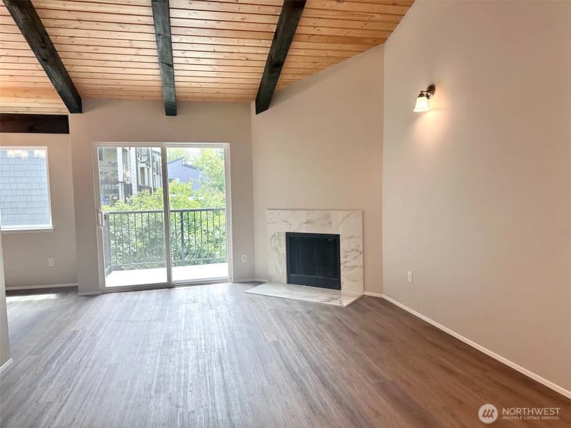 Property photo for 2020 Grant Avenue S #c301, Renton photo 7