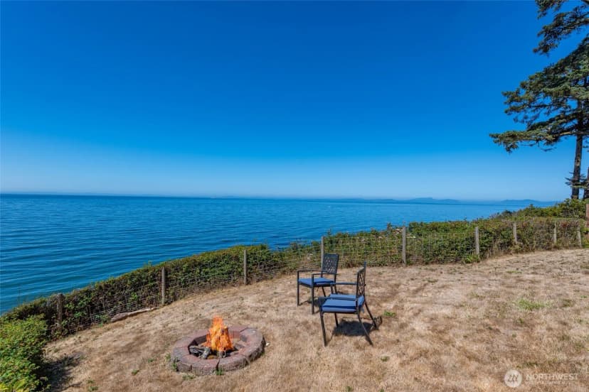 Property photo for 1399 W Beach Road, Oak Harbor photo 34