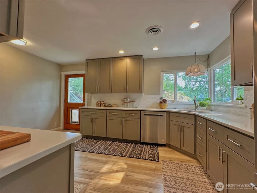 Property photo for 307 Orchard Avenue, Elmer City photo 12
