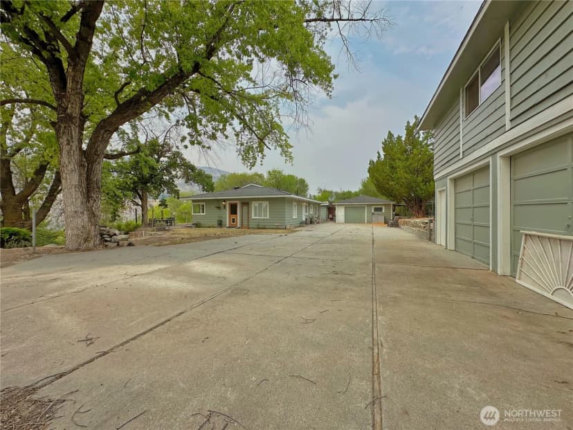 Property photo for 307 Orchard Avenue, Elmer City photo 5
