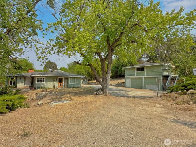 Property photo for 307 Orchard Avenue, Elmer City