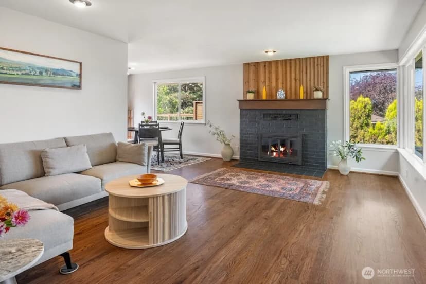Property photo for 4831 S Holly Street, Seattle photo 6