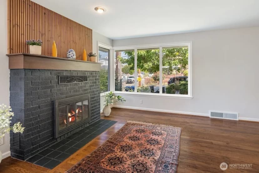 Property photo for 4831 S Holly Street, Seattle photo 8