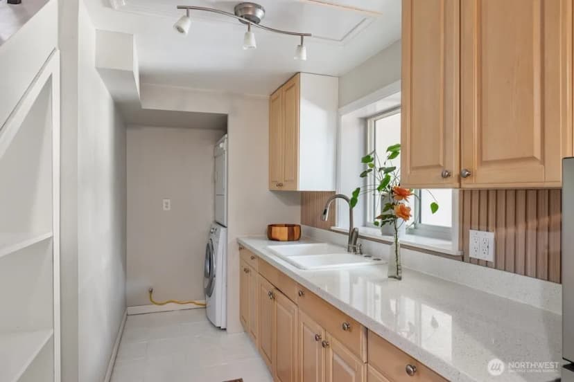 Property photo for 4831 S Holly Street, Seattle photo 28