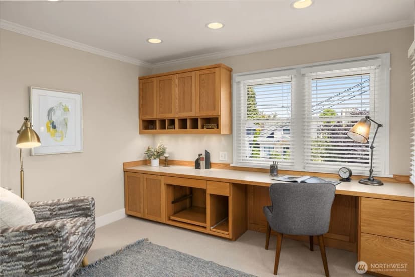 Property photo for 4549 Thackeray Place Ne, Seattle photo 26