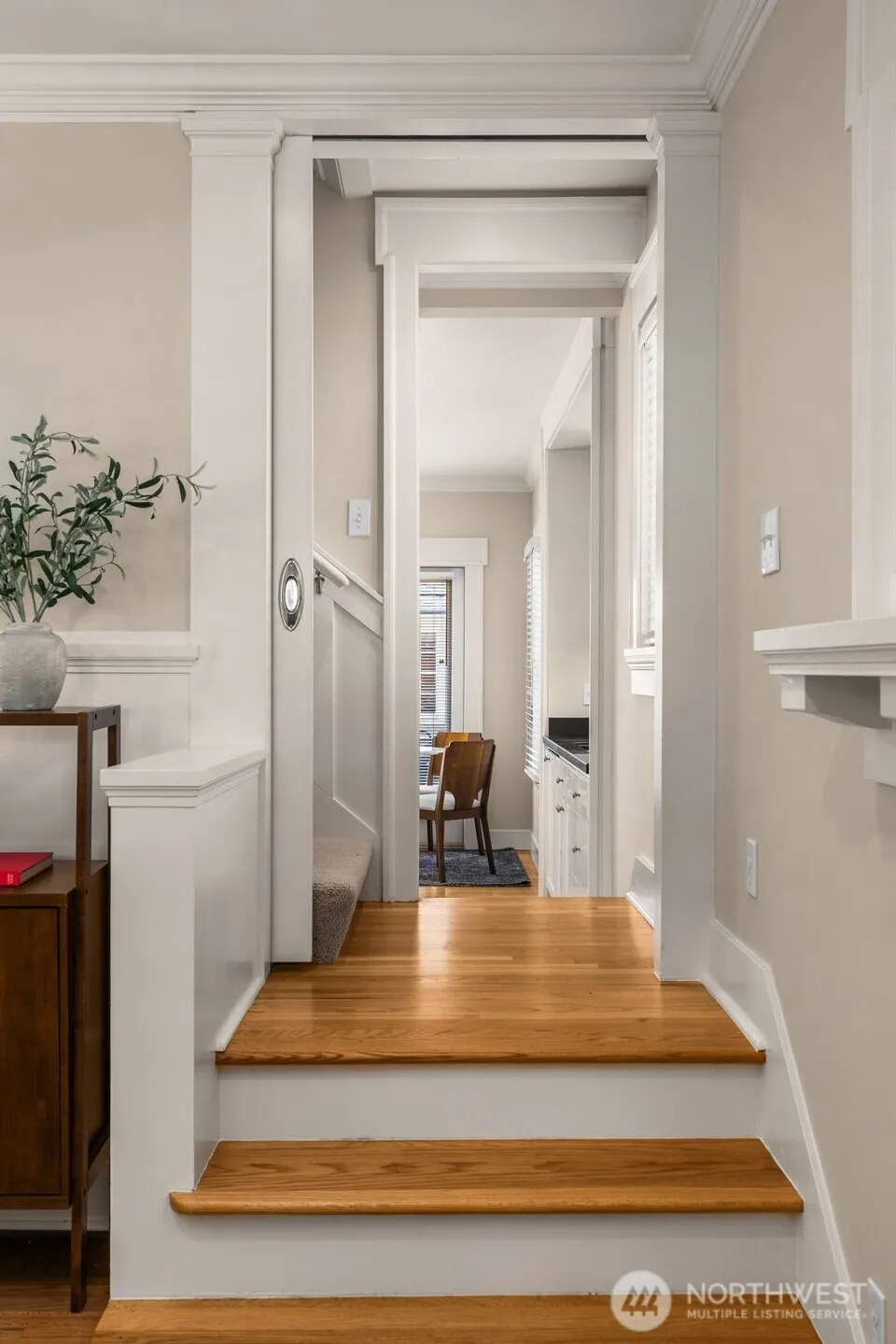 Property photo for 4549 Thackeray Place Ne, Seattle photo 11
