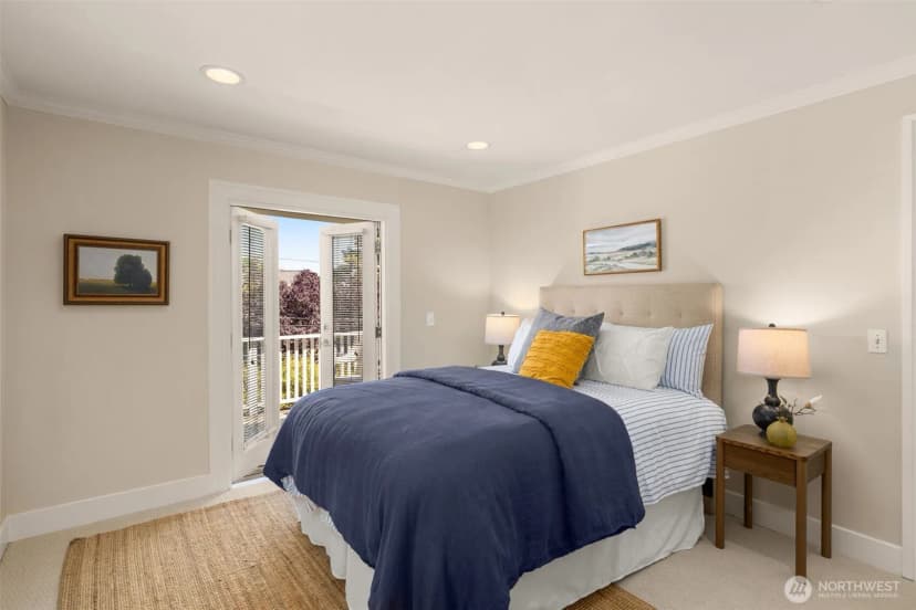 Property photo for 4549 Thackeray Place Ne, Seattle photo 25