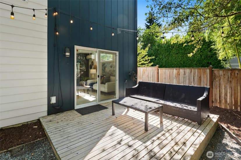 Property photo for 1036 Ne 102nd Street #b, Seattle photo 18