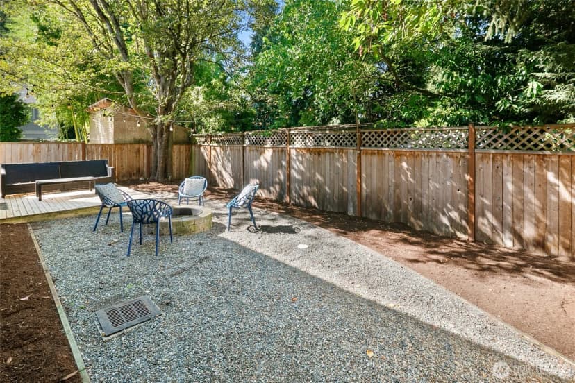 Property photo for 1036 Ne 102nd Street #b, Seattle photo 19