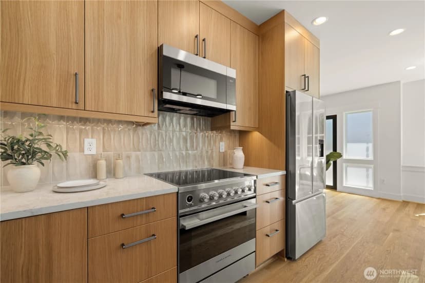 Property photo for 268 Fulton Street, Seattle photo 11