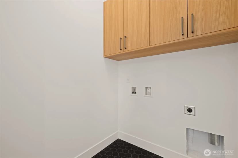 Property photo for 268 Fulton Street, Seattle photo 17