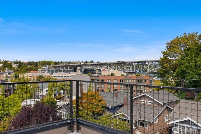 Property photo for 2903 3rd Avenue N, Seattle photo 33