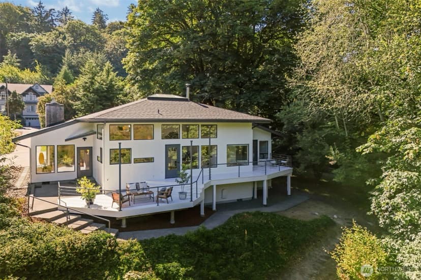 Property photo for 26530 Lake Fenwick Road S, Kent