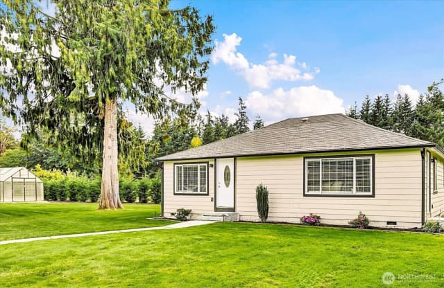 Property photo for 5511 Waller Road E, Tacoma photo 3