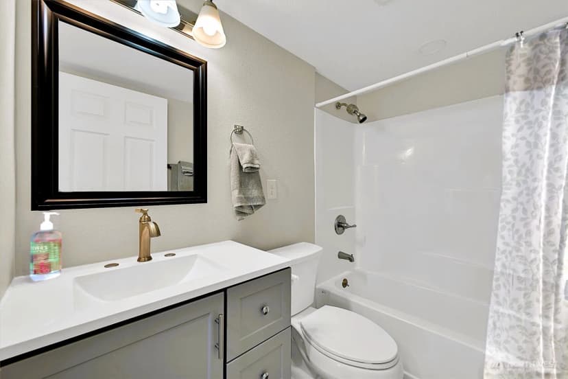 Property photo for 5511 Waller Road E, Tacoma photo 11