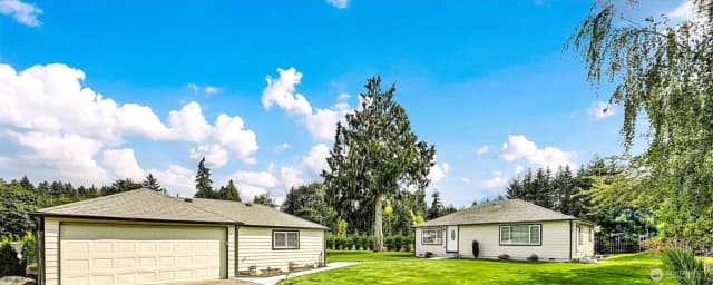 Property photo for 5511 Waller Road E, Tacoma photo 2