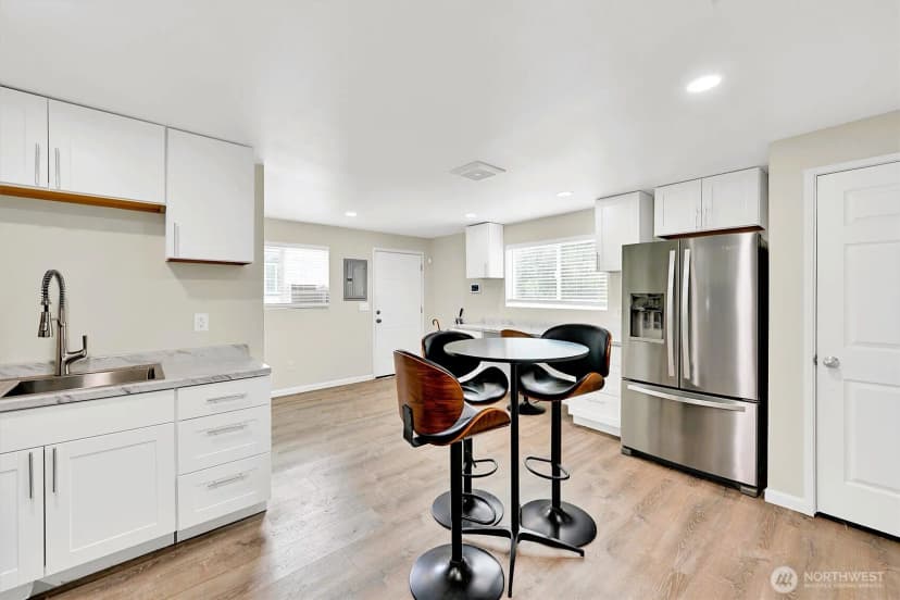 Property photo for 5511 Waller Road E, Tacoma photo 13