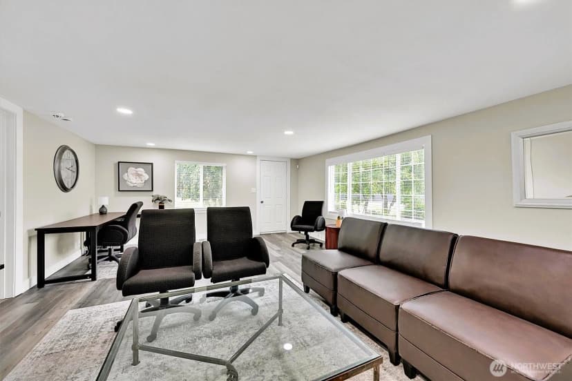 Property photo for 5511 Waller Road E, Tacoma photo 6