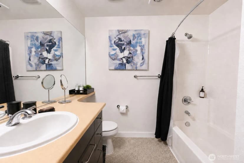 Property photo for 1420 E Pine Street #e6, Seattle photo 7