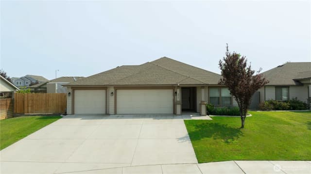 Property photo for 6017 Cotswold Lane, Pasco