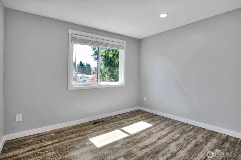 Property photo for 4525 149th Place Sw, Lynnwood photo 20