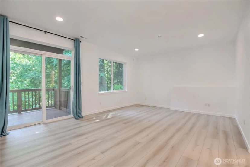 Property photo for 16426 85th Place Ne, Kenmore photo 28