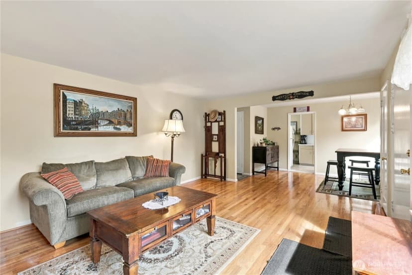 Property photo for 13045 Corliss Avenue N, Seattle photo 19