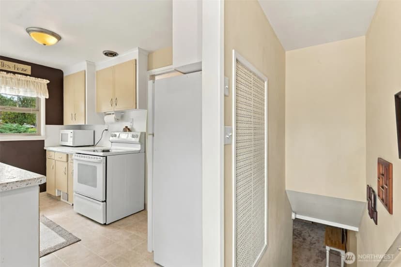 Property photo for 13045 Corliss Avenue N, Seattle photo 27
