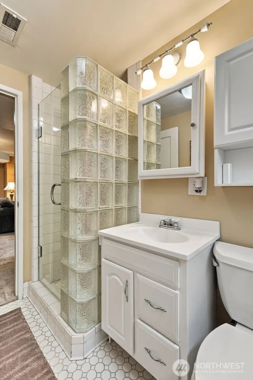 Property photo for 13045 Corliss Avenue N, Seattle photo 29