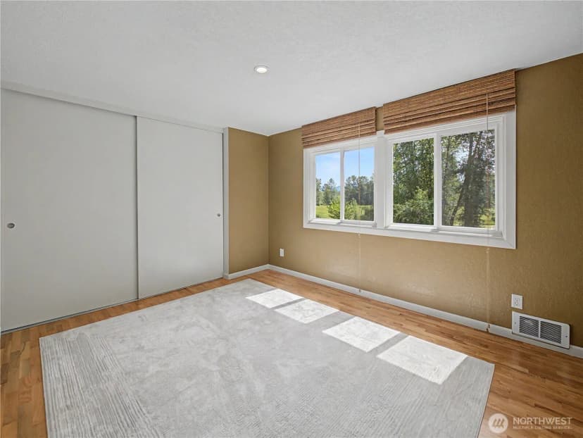 Property photo for 39428 200th Avenue Se, Auburn photo 15