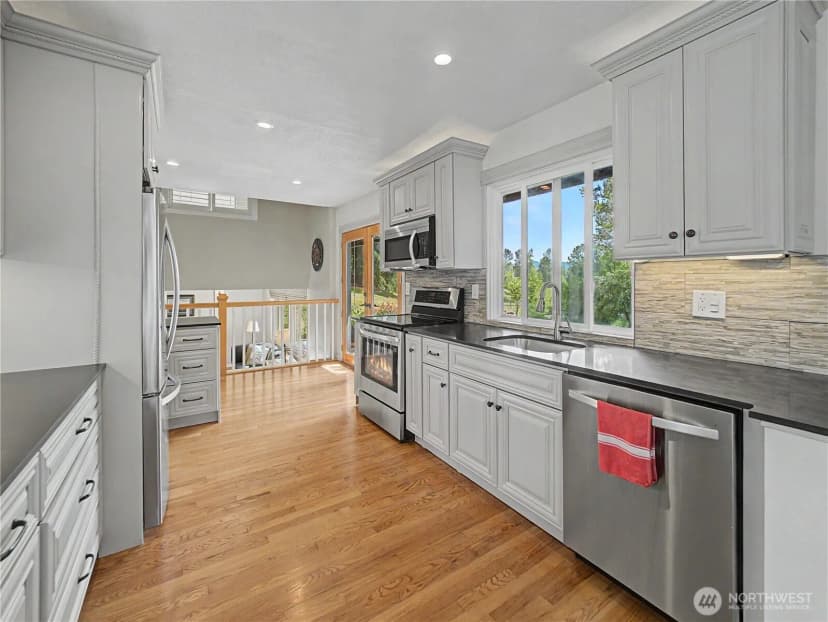 Property photo for 39428 200th Avenue Se, Auburn photo 8