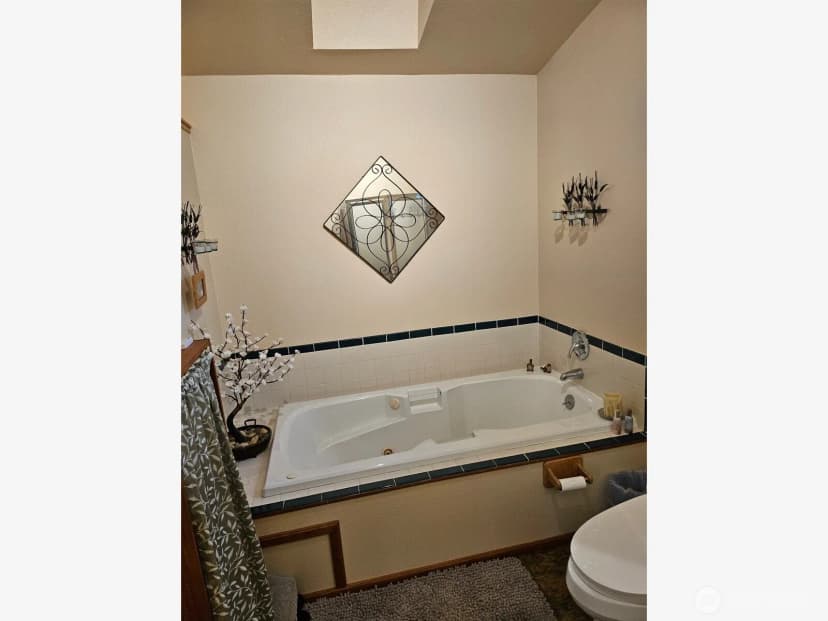 Property photo for 221 Winslow Lane, Morton photo 23