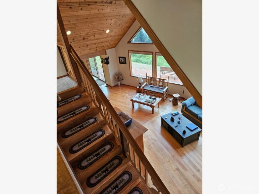 Property photo for 221 Winslow Lane, Morton photo 16