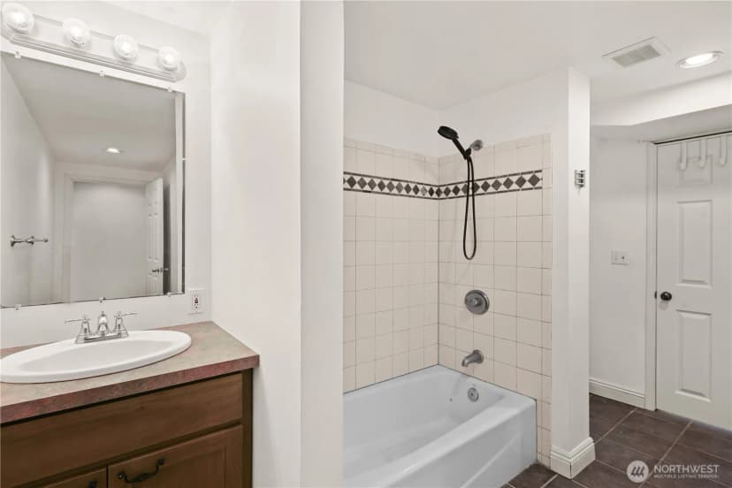 Property photo for 710 Princeton Street, Tacoma photo 18