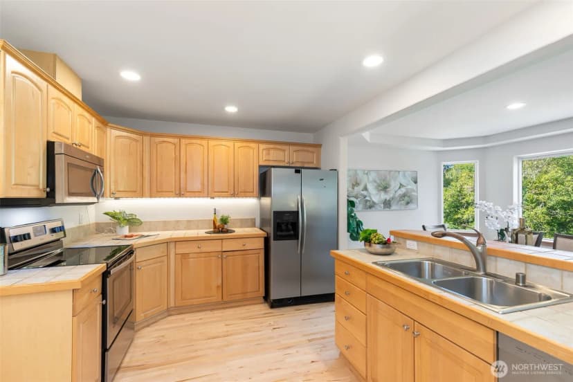 Property photo for 11626 50th Drive Se, Everett photo 10