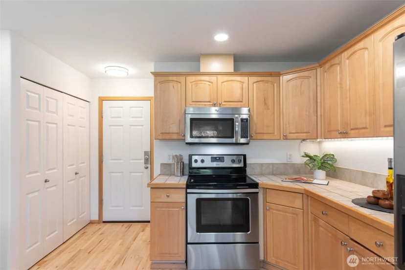 Property photo for 11626 50th Drive Se, Everett photo 9