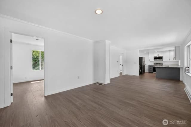 Property photo for 14217 Ave Se 196th, Renton photo 4