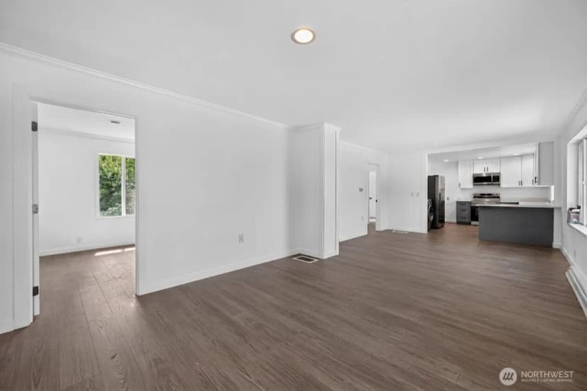 Property photo for 14217 Ave Se 196th, Renton photo 4