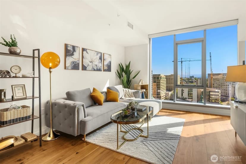 Property photo for 800 Columbia Street #2607, Seattle