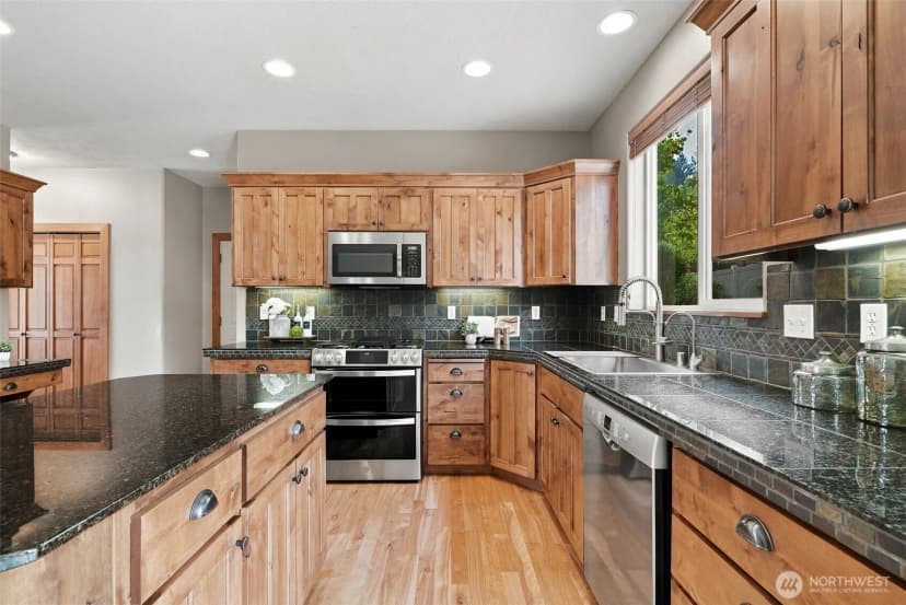 Property photo for 5302 S Bates Dr, Spokane Valley photo 9