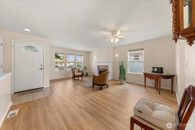 Property photo for 13716 E 15th Ln, Spokane Valley photo 5