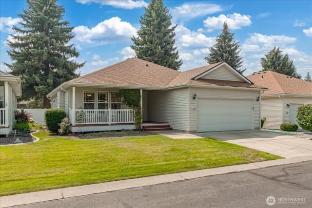 Property photo for 13716 E 15th Ln, Spokane Valley photo 4