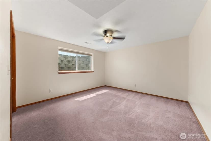 Property photo for 13716 E 15th Ln, Spokane Valley photo 21