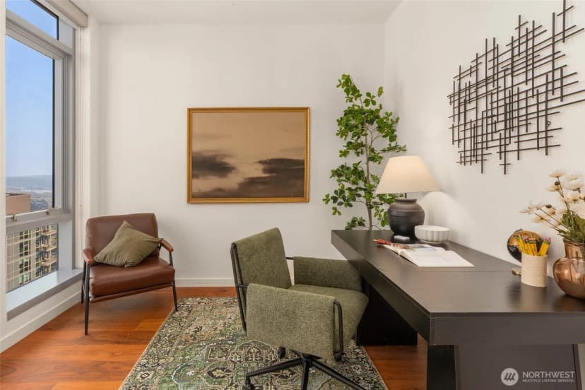 Property photo for 800 Columbia Street #2305, Seattle photo 10