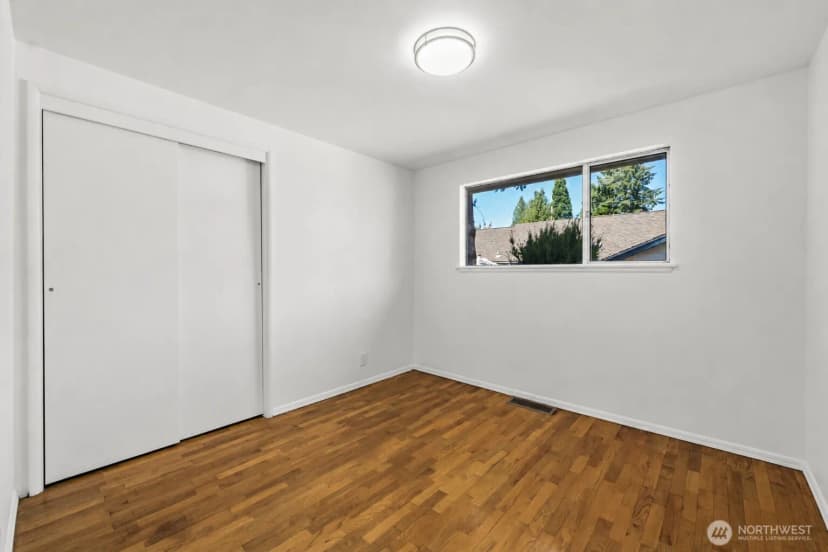 Property photo for 16821 19th Avenue Sw, Normandy Park photo 21