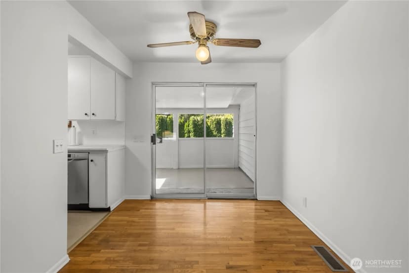 Property photo for 16821 19th Avenue Sw, Normandy Park photo 9