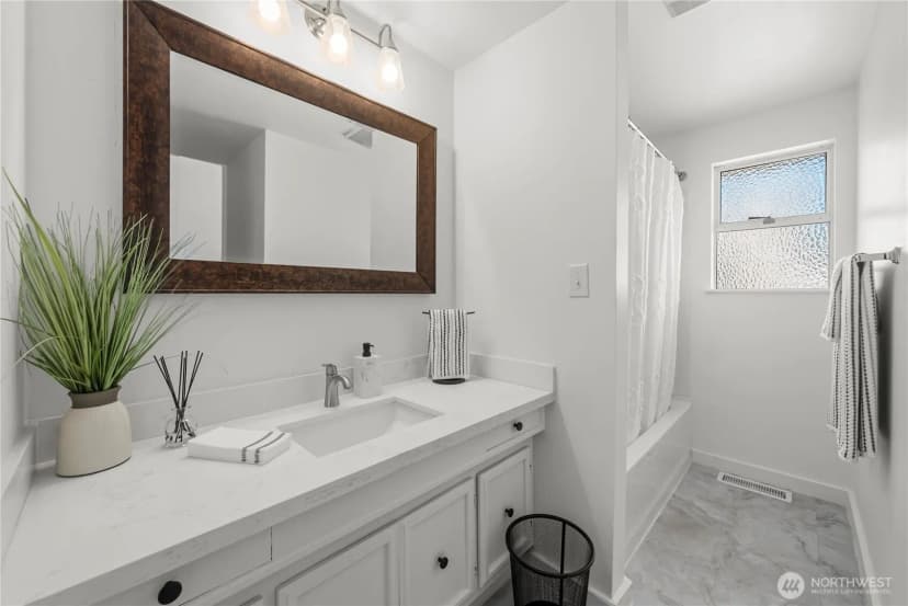 Property photo for 16821 19th Avenue Sw, Normandy Park photo 22