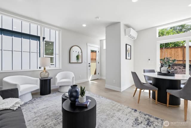 Property photo for 1407 29th Avenue, Seattle photo 5