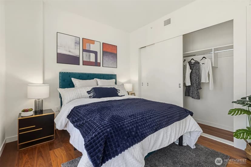 Property photo for 800 Columbia Street #2609, Seattle photo 6